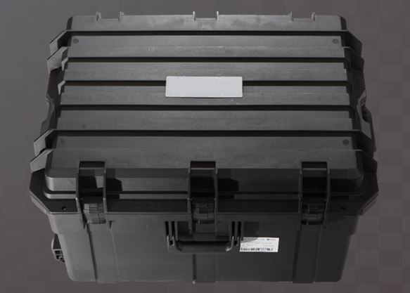 Closed portable storage case